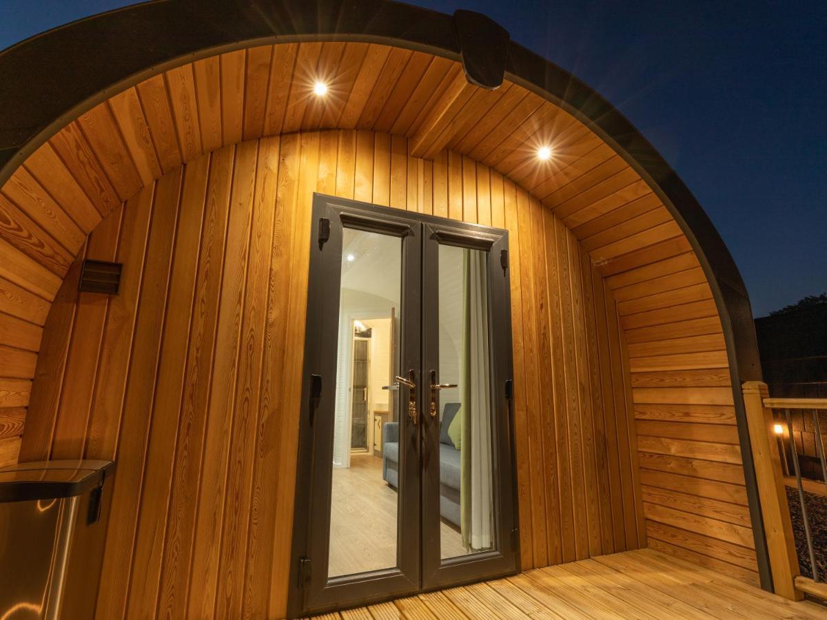 Weedingshall Lodges フォルカーク エクステリア 写真